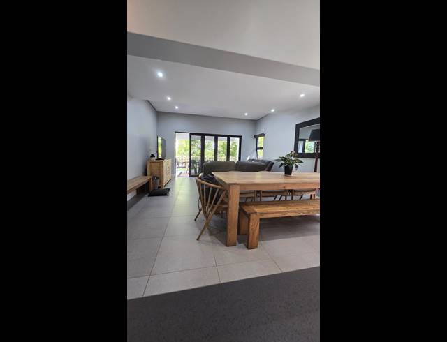 3 BEDROOM FREESTANDING FOR SALE IN PALM LAKES ESTATE
